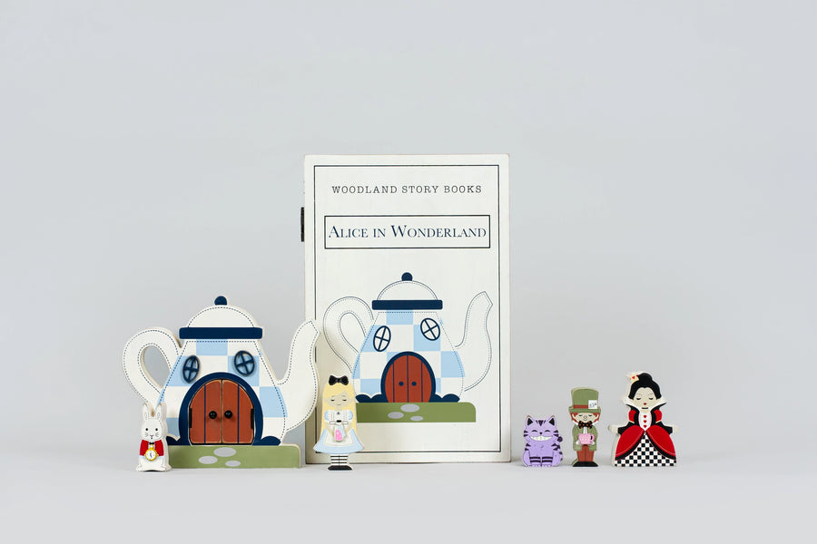 Alice in Wonderland Wood Storybook Set