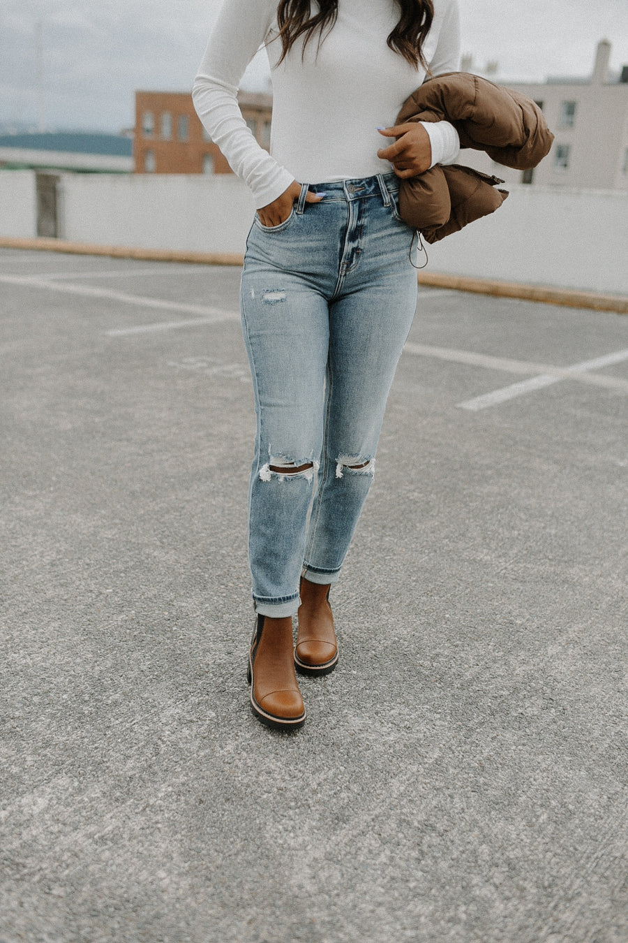 RESTOCK :: Zoey High Rise Mom Fit Jean