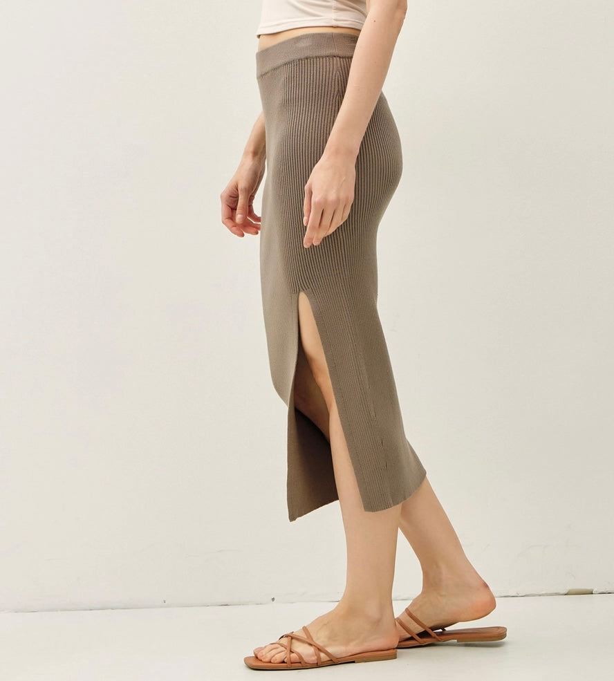 Side Slit Knit Skirt