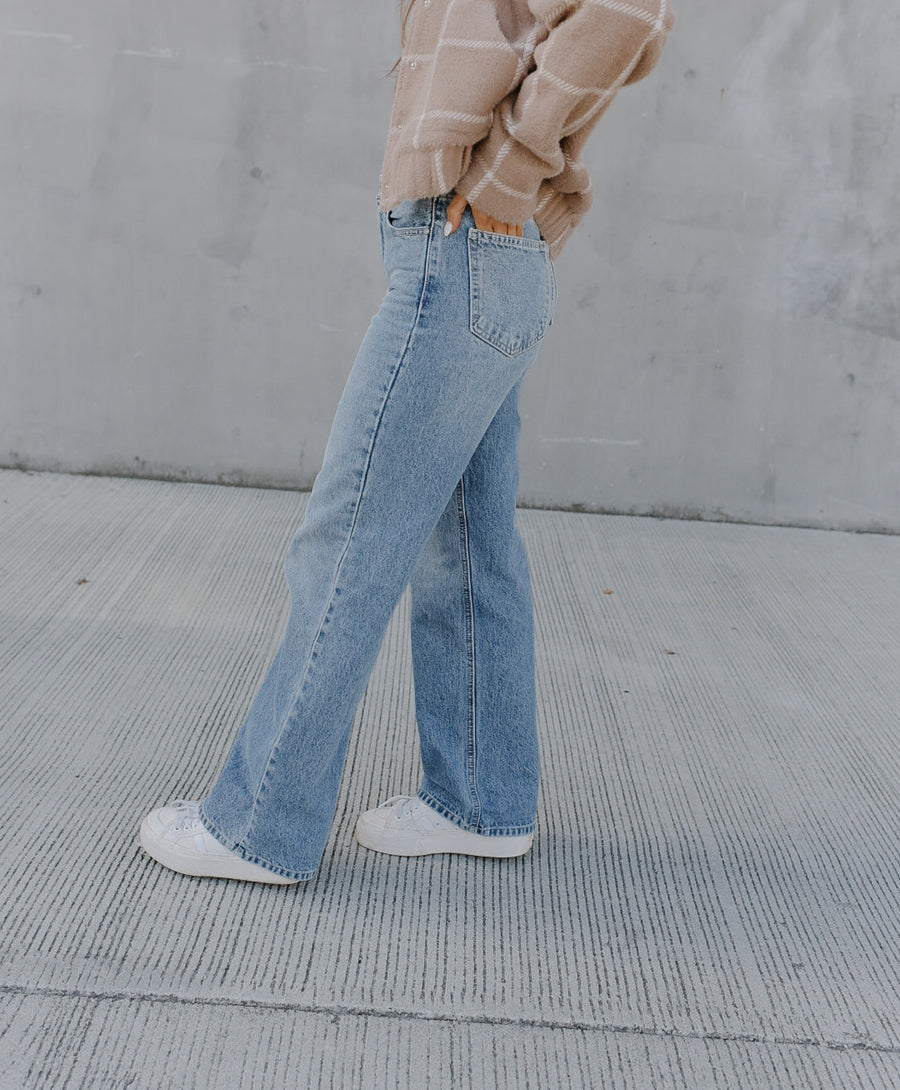 Relaxed Straight Leg Jeans