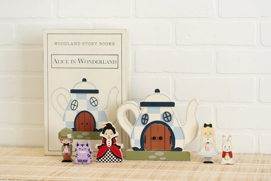 Alice in Wonderland Wood Storybook Set