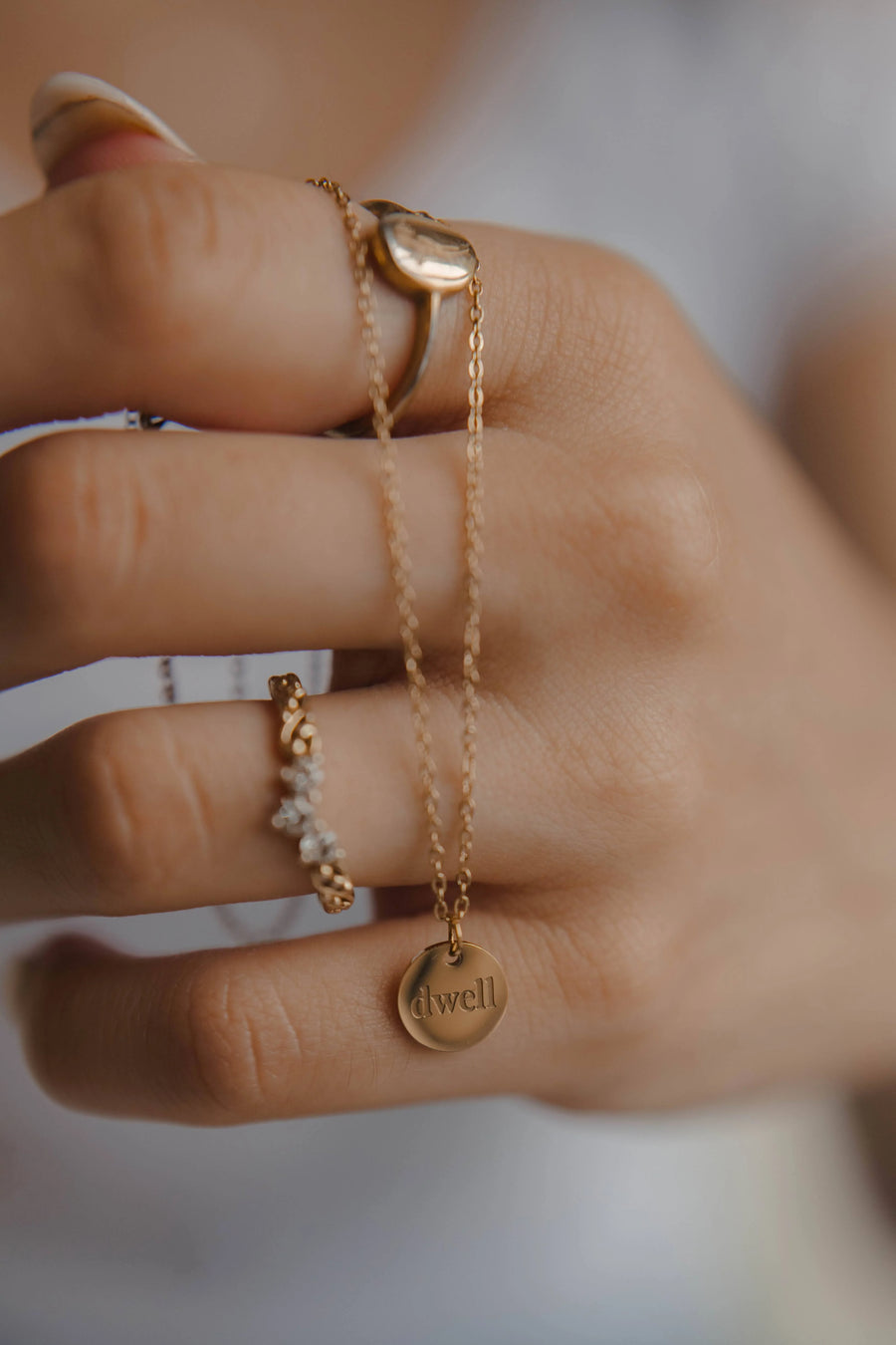Dwell Disc Necklace