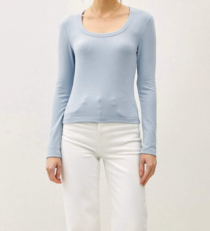 Soft Basic Long Sleeve Scoop Neck Tee