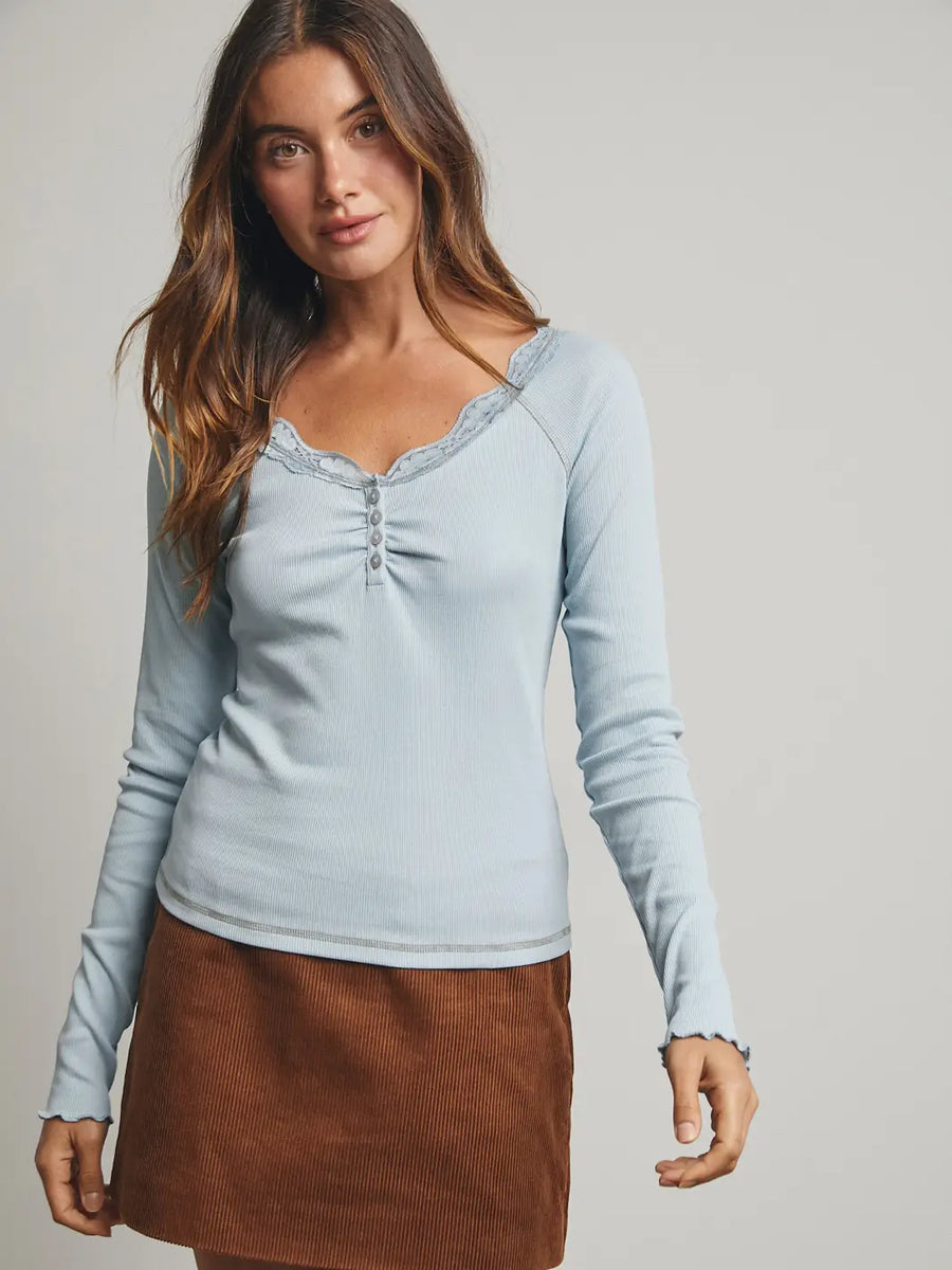 Ribbed Knit Top W/ Scallop Lace Trim